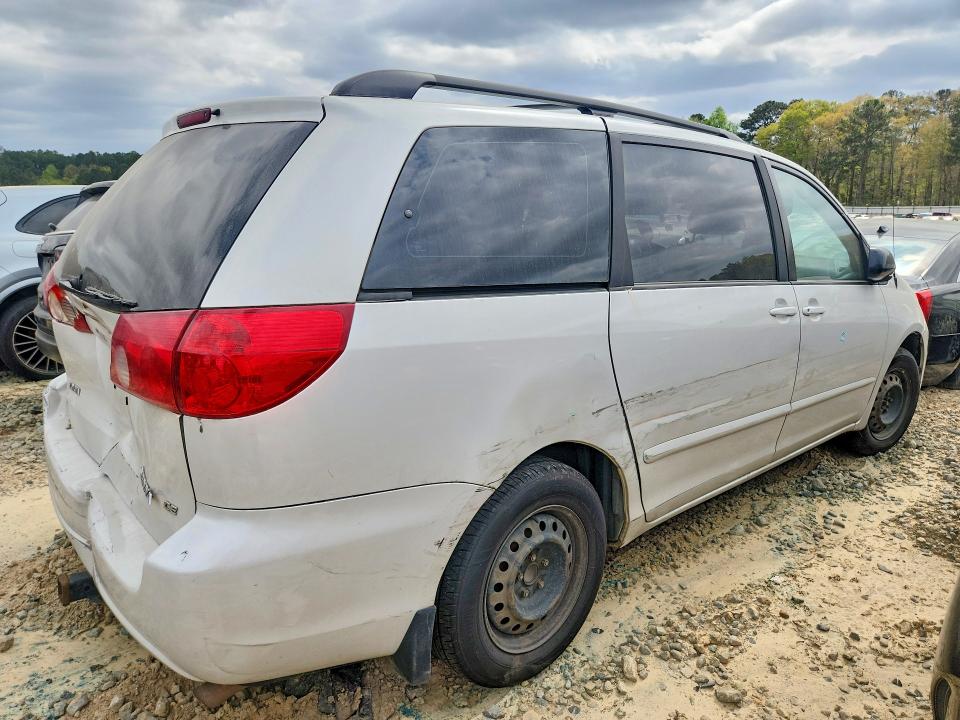 Photo 3 from auction – 2006 TOYOTA SIENNA with VIN 5TDZA29C86S453530