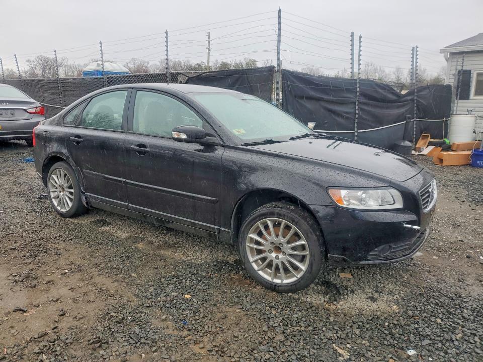 Photo 4 from auction – 2010 VOLVO S40 with VIN YV1382MS0A2508210