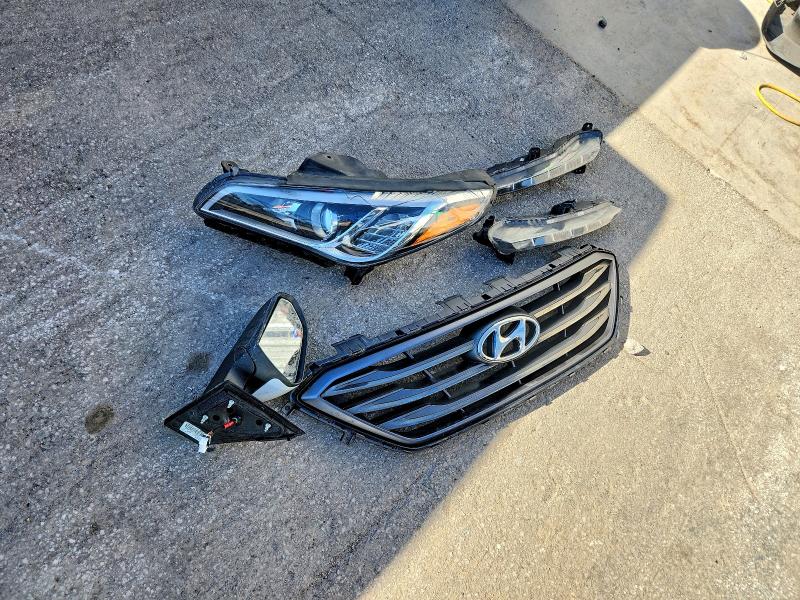 Photo 12 from auction – 2015 HYUNDAI SONATA with VIN 5NPE34AF4FH193501