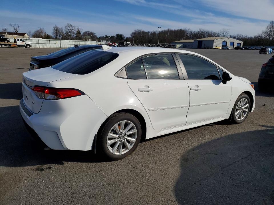 Photo 3 from auction – 2025 TOYOTA COROLLA with VIN 5YFB4MDE0SP260272