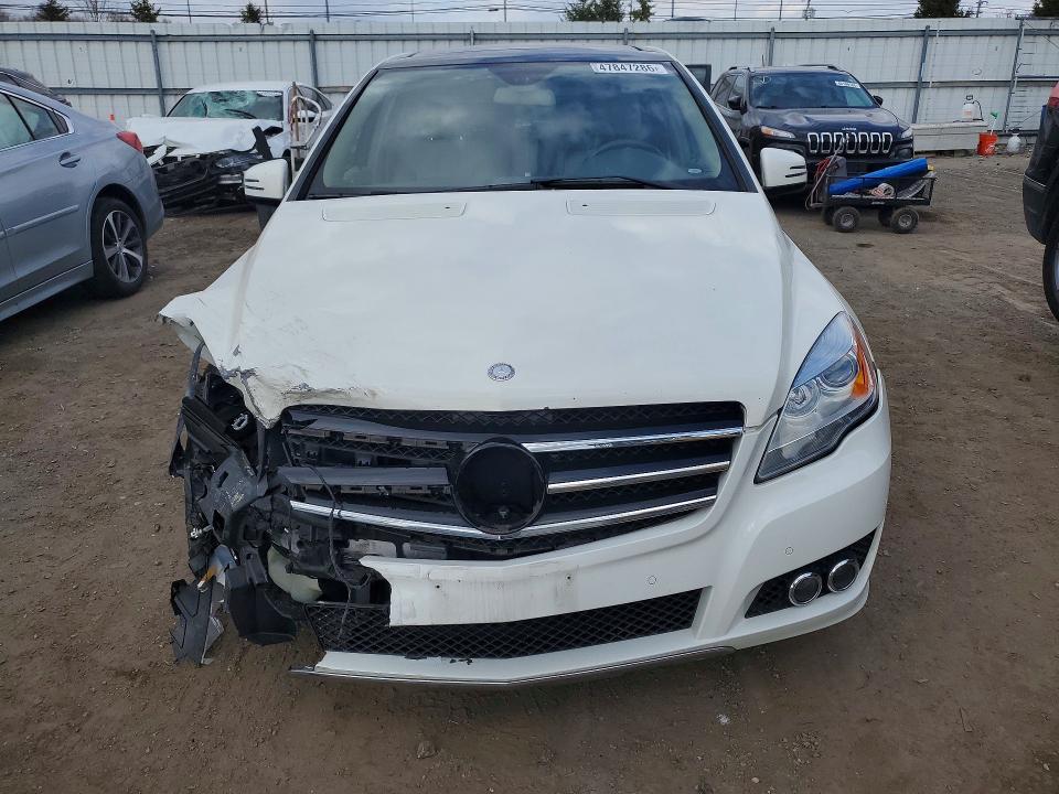 Photo 5 from auction – 2011 MERCEDES-BENZ R with VIN 4JGCB6FE0BA117762