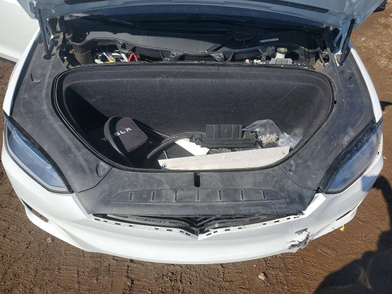 Photo 11 from auction – 2018 TESLA MODEL X with VIN 5YJXCBE41JF133415