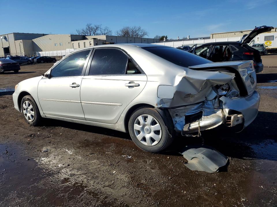 Photo 2 from auction – 2004 TOYOTA CAMRY with VIN 4T1BE32K04U797256