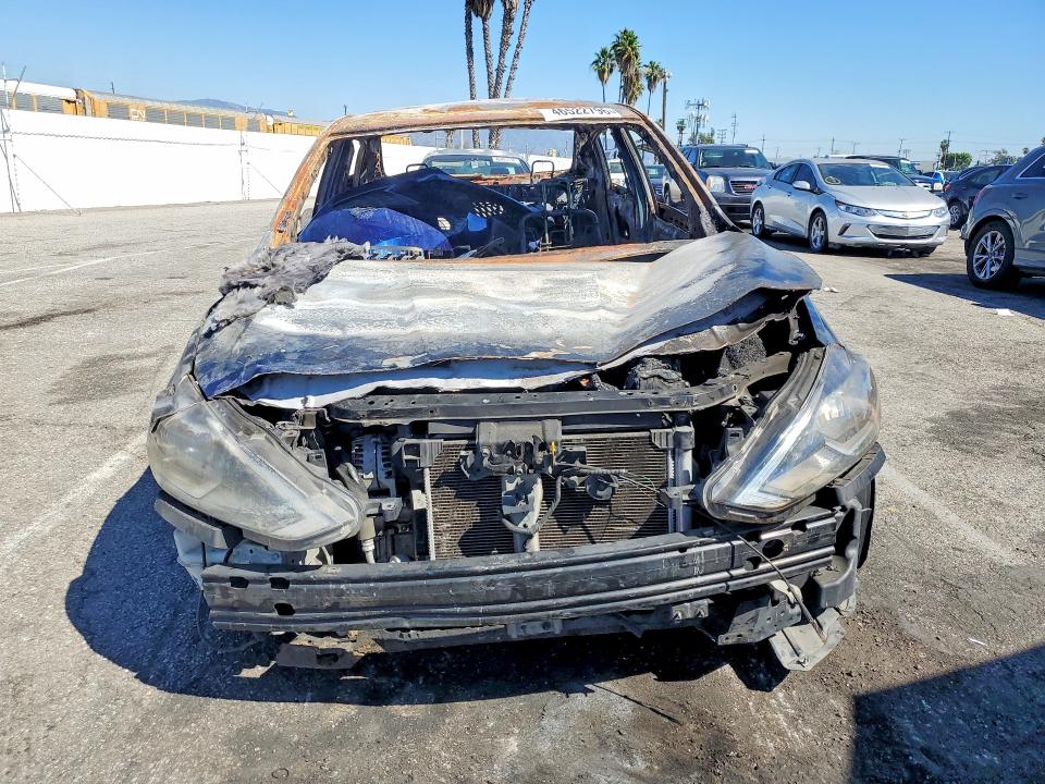Photo 5 from auction – 2019 NISSAN SENTRA with VIN 3N1AB7AP6KY281090