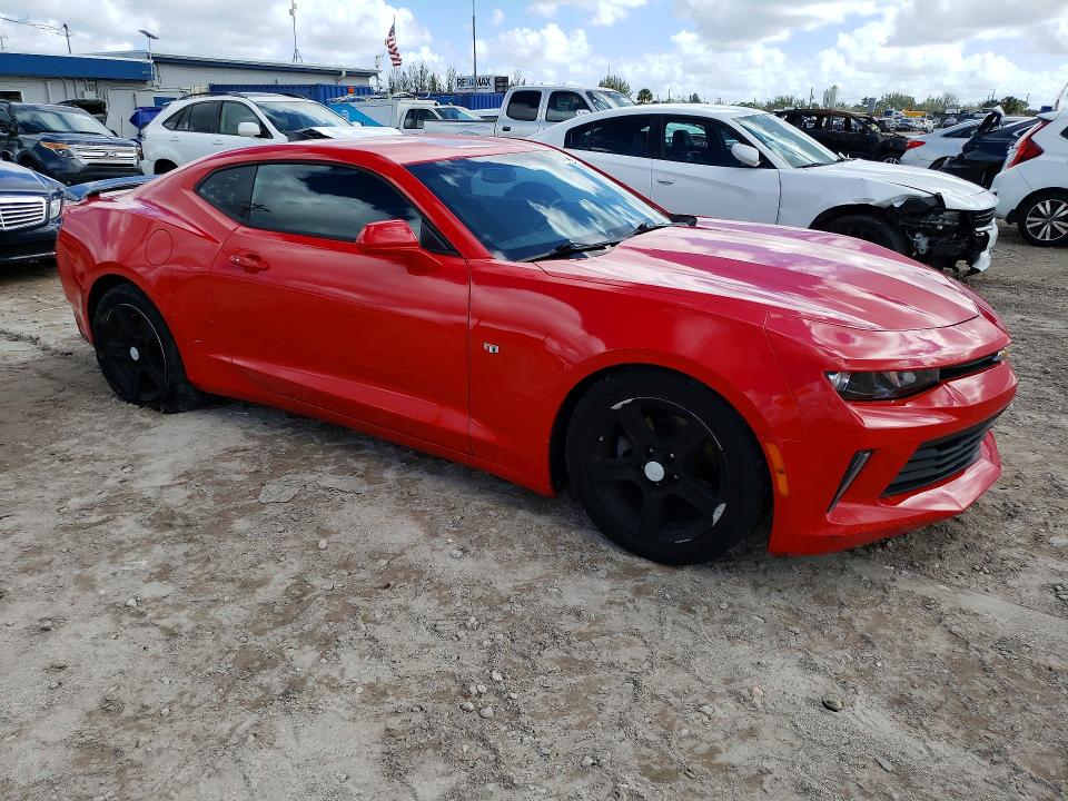 Photo 4 from auction – 2017 CHEVROLET CAMARO with VIN 1G1FB1RX6H0102191