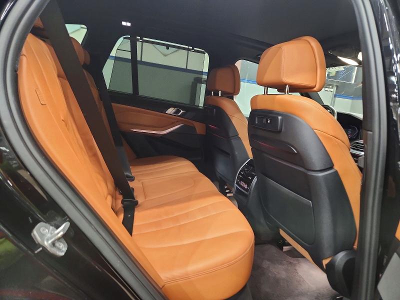Photo 11 from auction – 2019 BMW X5 with VIN 5UXJU2C5XKLN66002