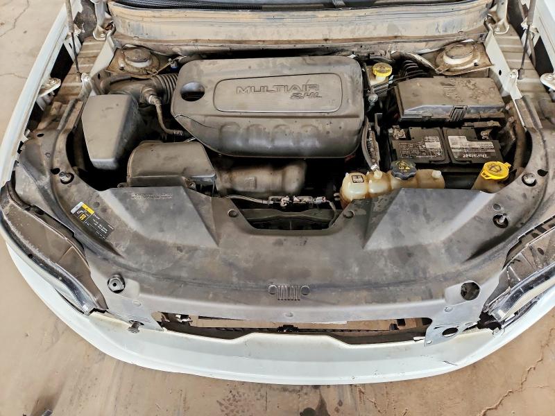 Photo 12 from auction – 2019 JEEP CHEROKEE with VIN 1C4PJLLB3KD316398