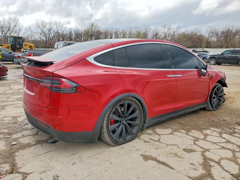 Foto 3 de la subasta – 2020 TESLA MODEL X con VIN 5YJXCBE46LF284026