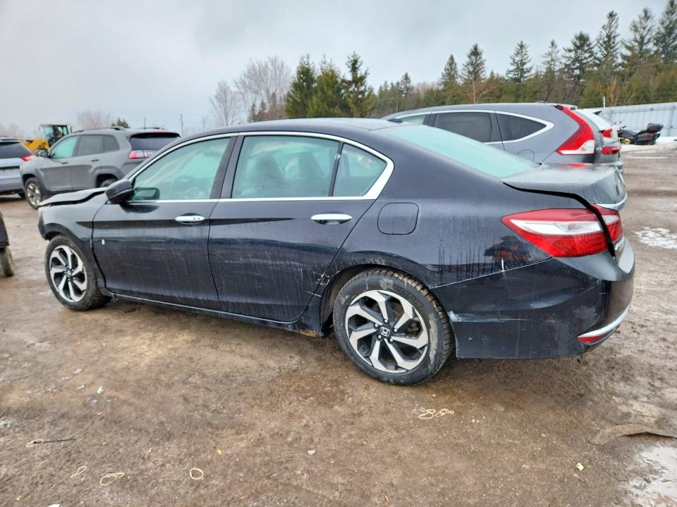 Photo 2 from auction – 2017 HONDA ACCORD with VIN 1HGCR2F85HA801333
