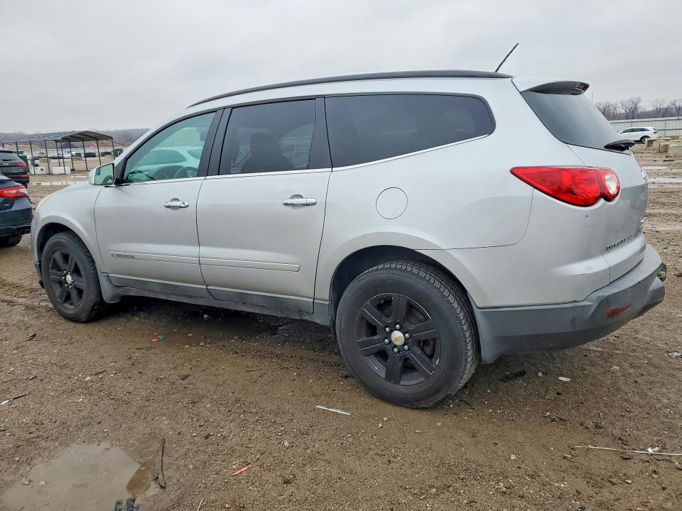 Photo 2 from auction – 2009 CHEVROLET TRAVERSE with VIN 1GNER23D99S130597