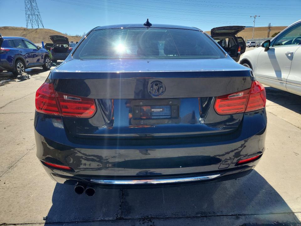 Photo 6 from auction – 2014 BMW 328 with VIN WBA3B3C51EJ979560