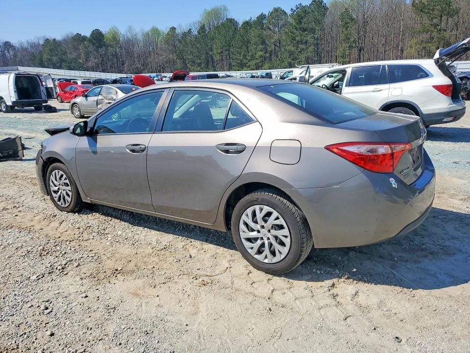 Photo 2 from auction – 2017 TOYOTA COROLLA with VIN 2T1BURHE0HC760836