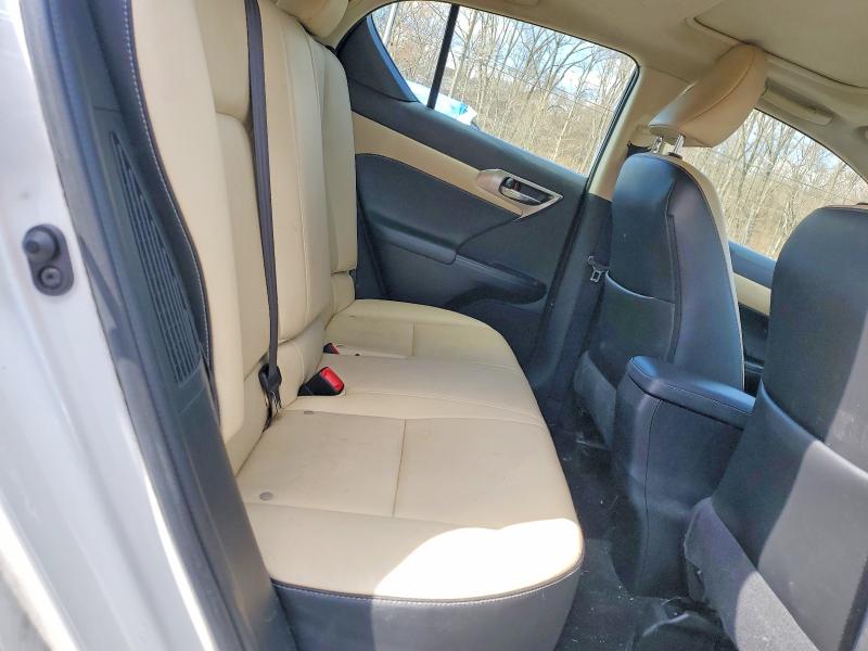 Photo 10 from auction – 2016 LEXUS CT with VIN JTHKD5BH2G2274956