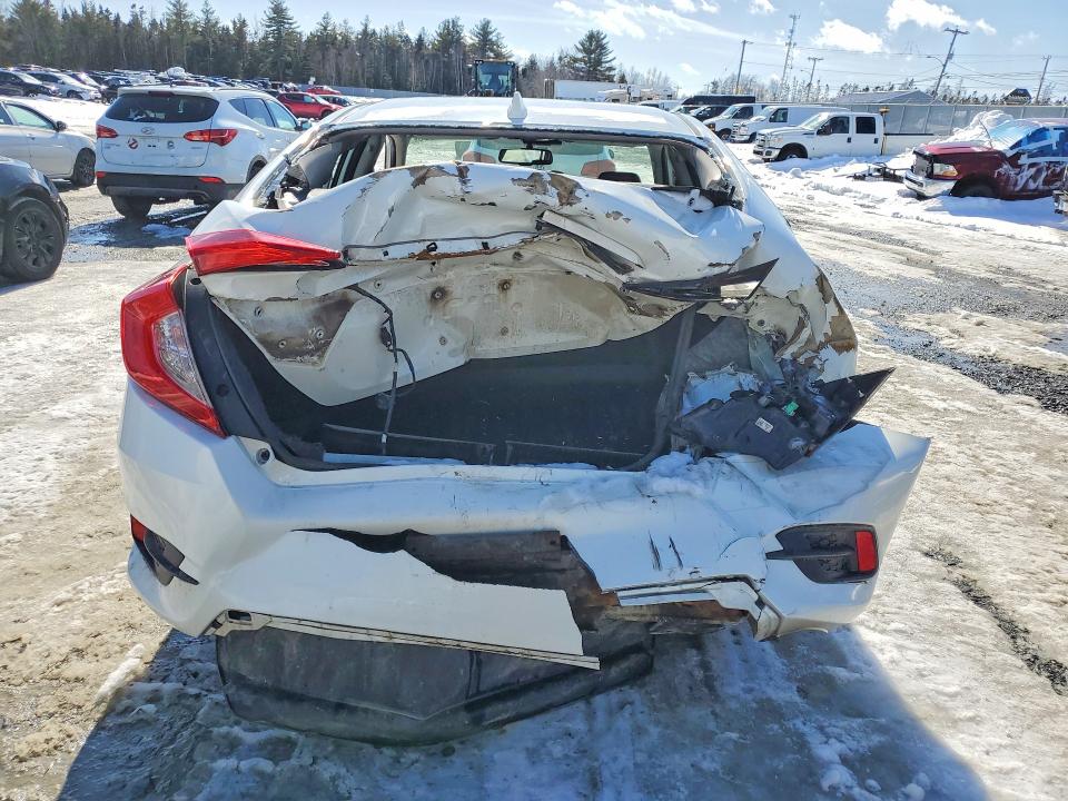 Photo 6 from auction – 2017 HONDA CIVIC with VIN 2HGFC1F99HH101480