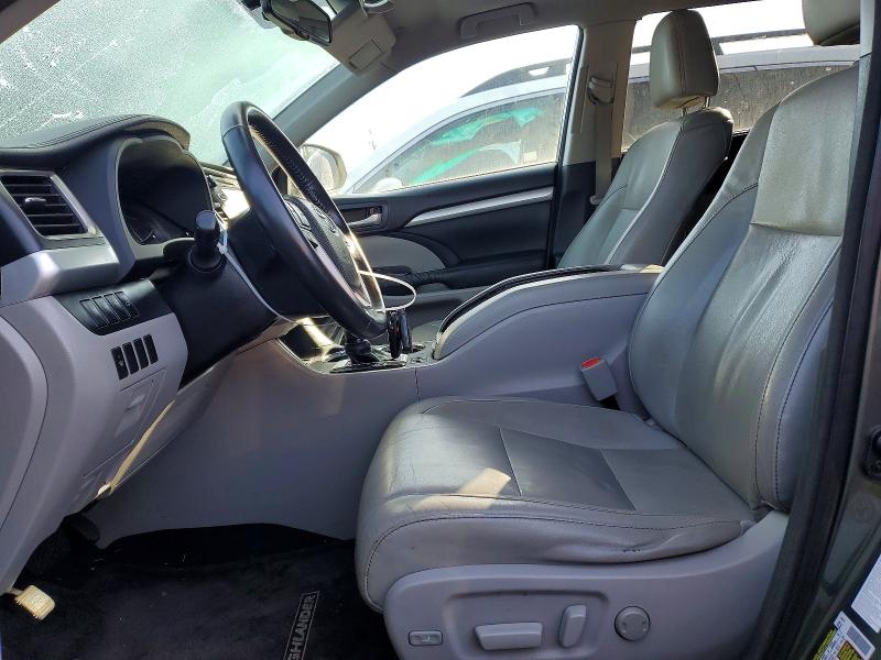 Foto 7 de la subasta – 2015 TOYOTA HIGHLANDER con VIN 5TDKKRFH8FS079492