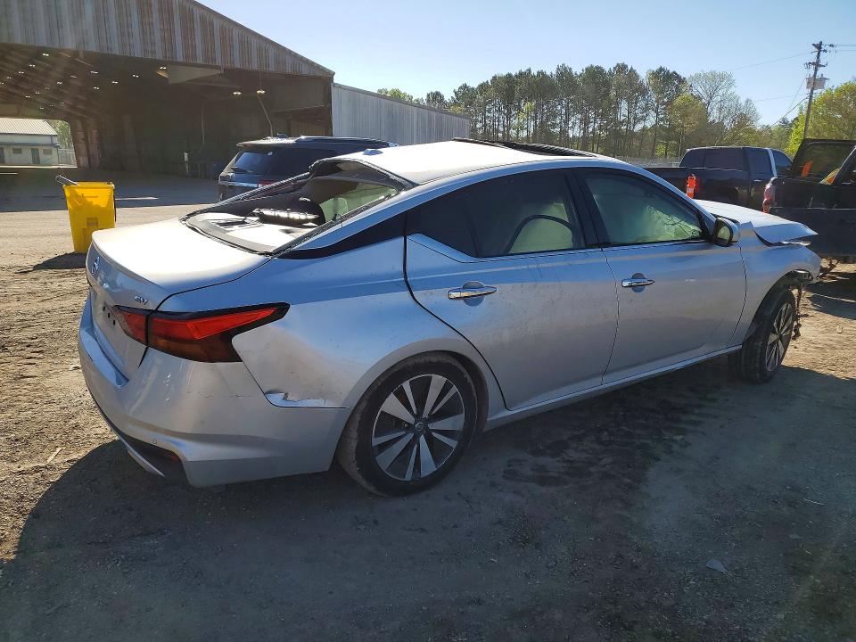 Photo 3 from auction – 2019 NISSAN ALTIMA with VIN 1N4BL4DV8KC108211