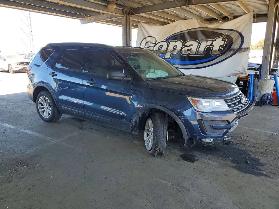 Photo 4 from auction – 2017 FORD EXPLORER with VIN 1FM5K8B83HGA63948