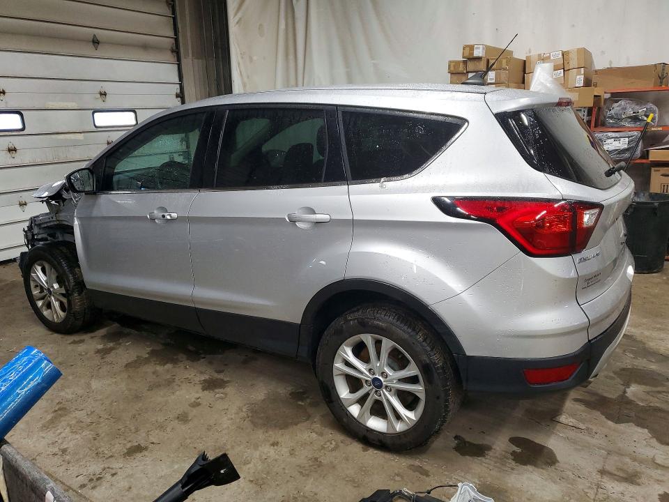 Zdjęcie 2 z aukcji – 2019 FORD ESCAPE z VIN 1FMCU9GD9KUC43912