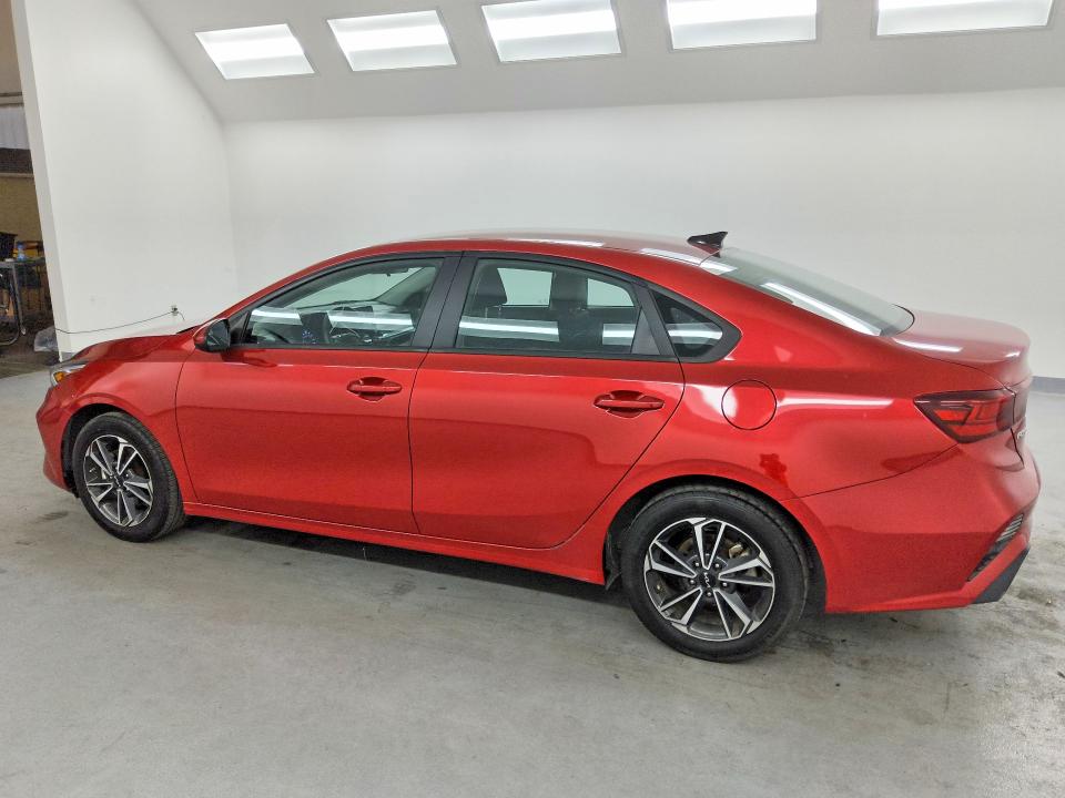Photo 2 from auction – 2023 KIA FORTE with VIN 3KPF24AD0PE612097