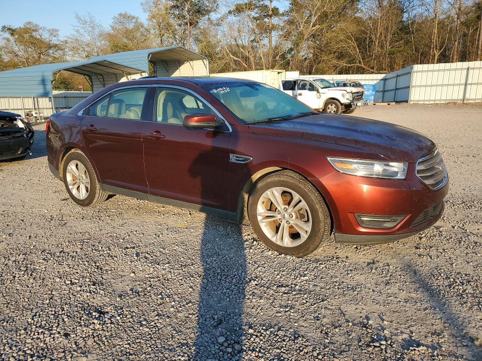 Photo 4 from auction – 2016 FORD TAURUS with VIN 1FAHP2E82GG107518
