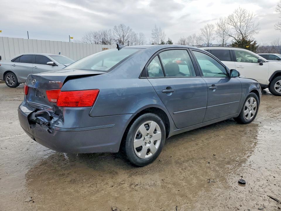 Photo 3 from auction – 2009 HYUNDAI SONATA with VIN 5NPET46C09H524108