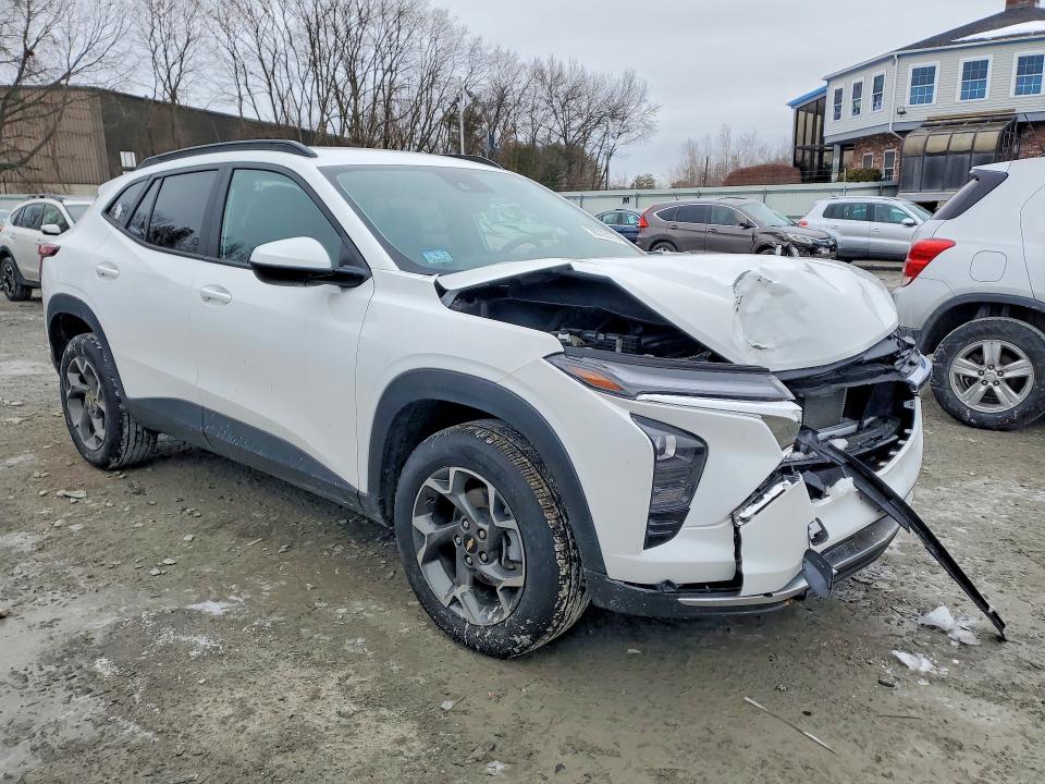 Photo 4 from auction – 2024 CHEVROLET TRAX with VIN KL77LHE20RC222402