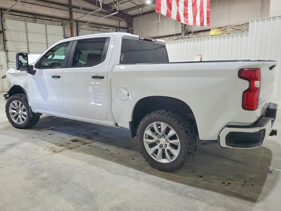 Photo 2 from auction – 2021 CHEVROLET SILVERADO with VIN 3GCUYBEF3MG371870