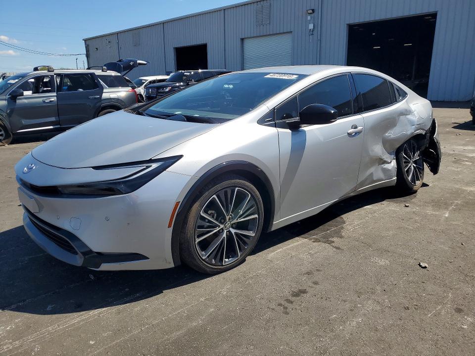 TOYOTA PRIUS 2024 with VIN JTDACAAU2R3021432 - Photo from auction