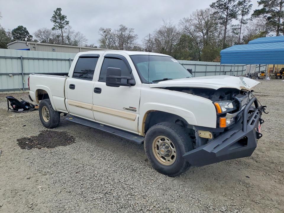 Photo 4 from auction – 2004 CHEVROLET SILVERADO with VIN 1GCHC23114F121603