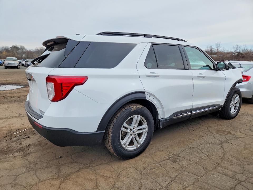 Photo 3 from auction – 2023 FORD EXPLORER with VIN 1FMSK7DH4PGB29318