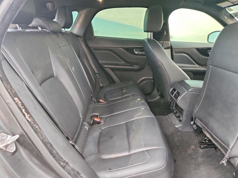 Photo 10 from auction – 2018 JAGUAR F-PACE with VIN SADCJ2FX7JA271647