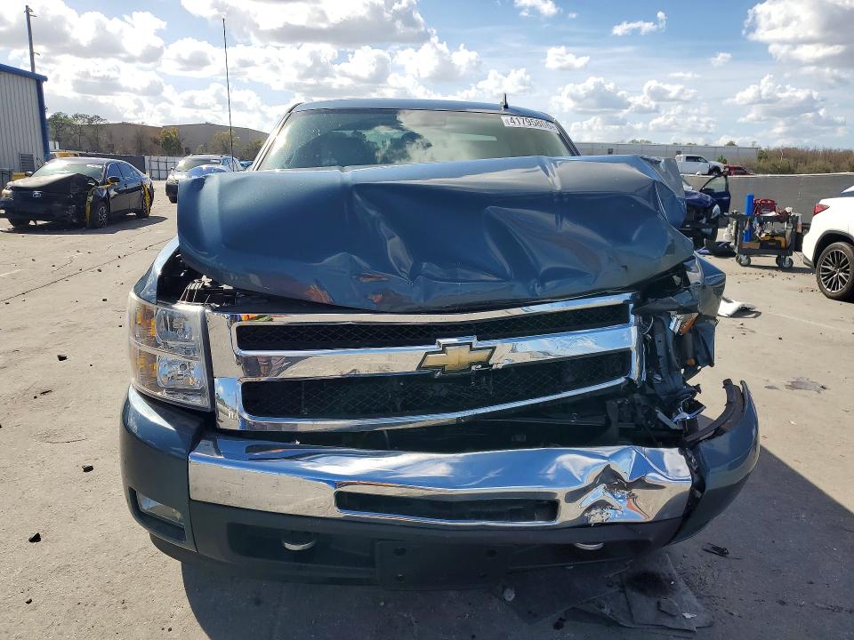 Photo 5 from auction – 2011 CHEVROLET SILVERADO with VIN 1GCRKSE34BZ239324