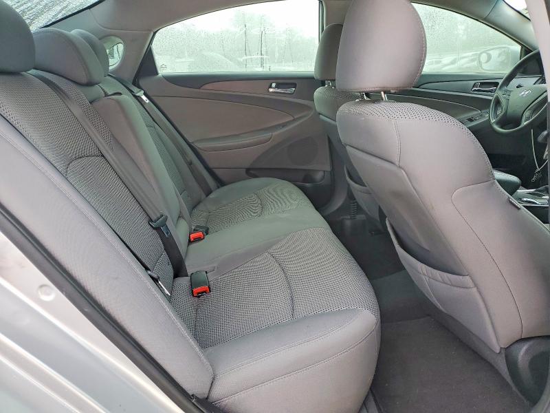 Photo 10 from auction – 2011 HYUNDAI SONATA with VIN 5NPEB4AC8BH253539