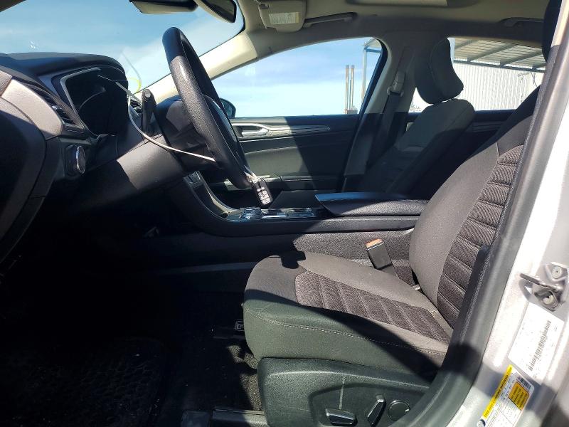 Photo 7 from auction – 2019 FORD FUSION with VIN 3FA6P0LU7KR179182