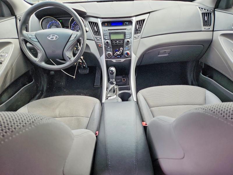 Photo 8 from auction – 2013 HYUNDAI SONATA with VIN 5NPEB4AC6DH522902