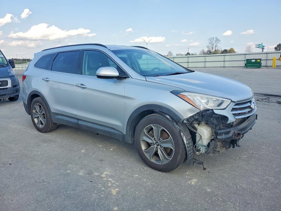 Photo 4 from auction – 2016 HYUNDAI SANTA FE with VIN KM8SMDHF5GU153310