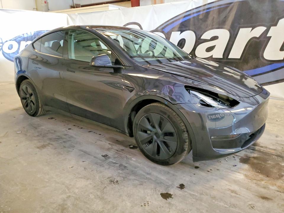 Photo 4 from auction – 2025 TESLA MODEL Y with VIN 7SAYGDEE0SA366264