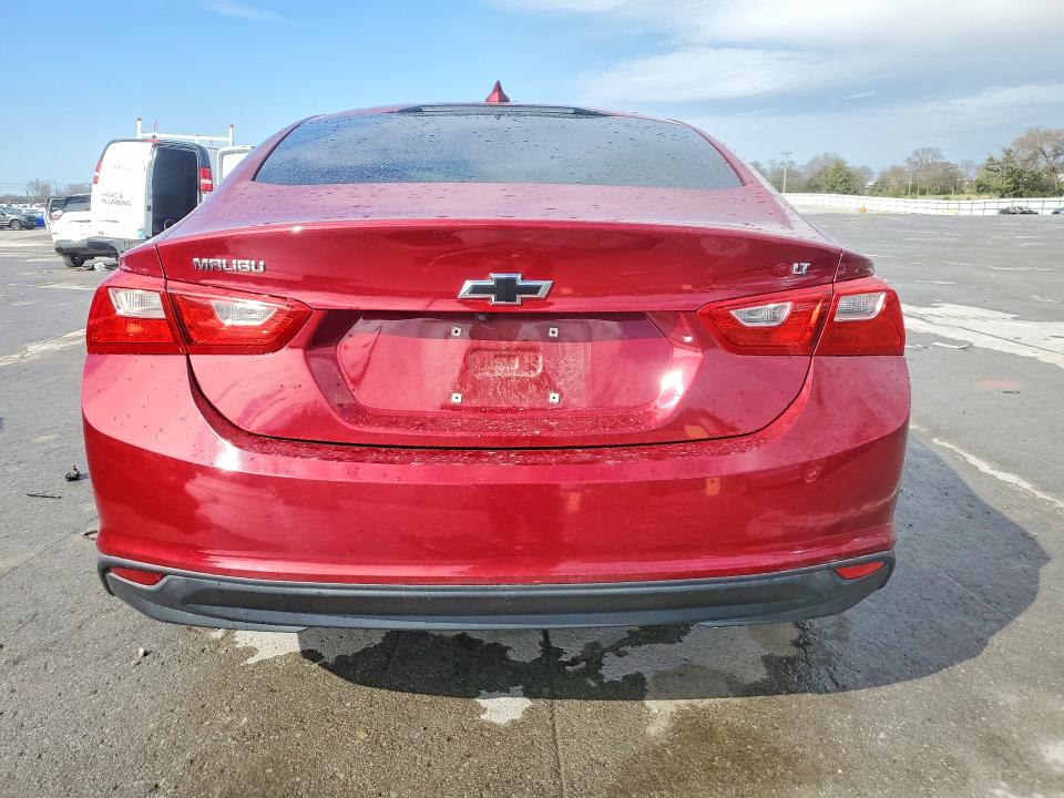 Photo 6 from auction – 2018 CHEVROLET MALIBU with VIN 1G1ZD5ST9JF202911