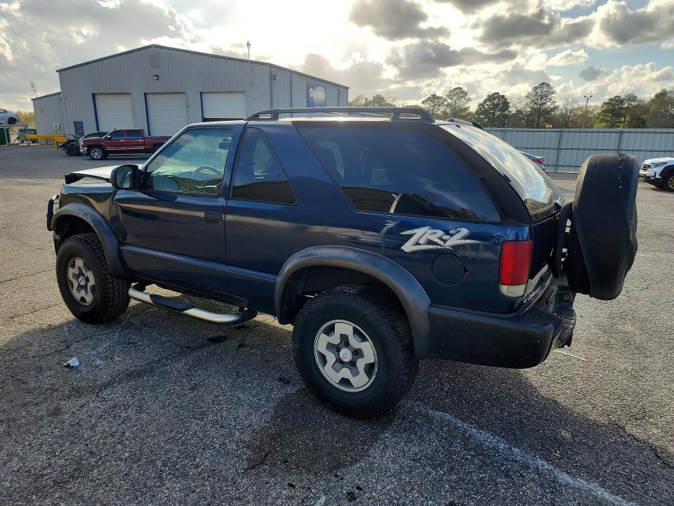 Photo 2 from auction – 2004 CHEVROLET BLAZER with VIN 1GNCT18X64K116560