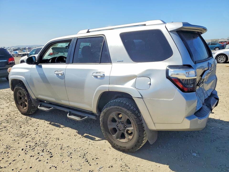 Photo 2 from auction – 2014 TOYOTA 4RUNNER with VIN JTEBU5JRXE5173778