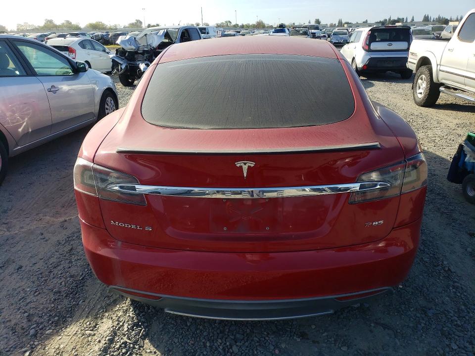 Photo 6 from auction – 2013 TESLA MODEL S with VIN 5YJSA1DP5DFP09744