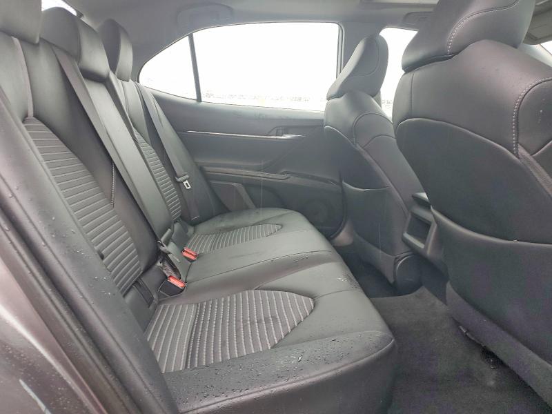 Photo 10 from auction – 2018 TOYOTA CAMRY with VIN 4T1B11HK6JU024004