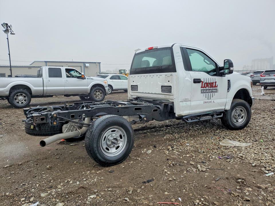 Photo 3 from auction – 2019 FORD F250 with VIN 1FDBF2B67KEE93150