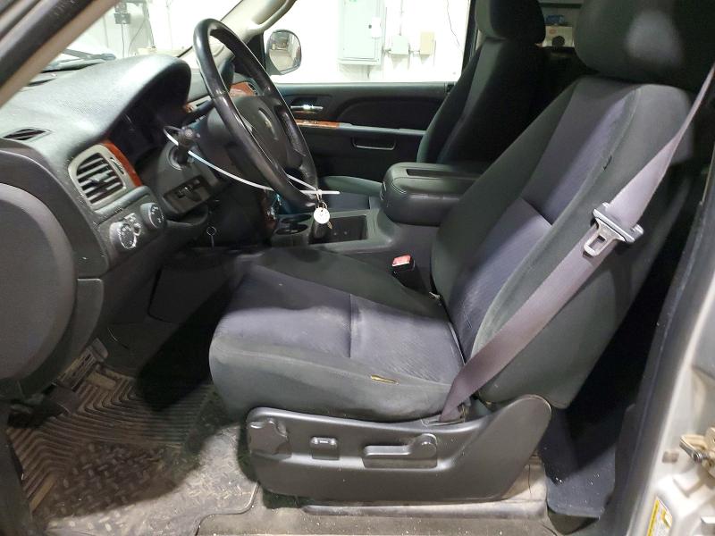 Photo 7 from auction – 2010 CHEVROLET TAHOE with VIN 1GNUKAE00AR122520