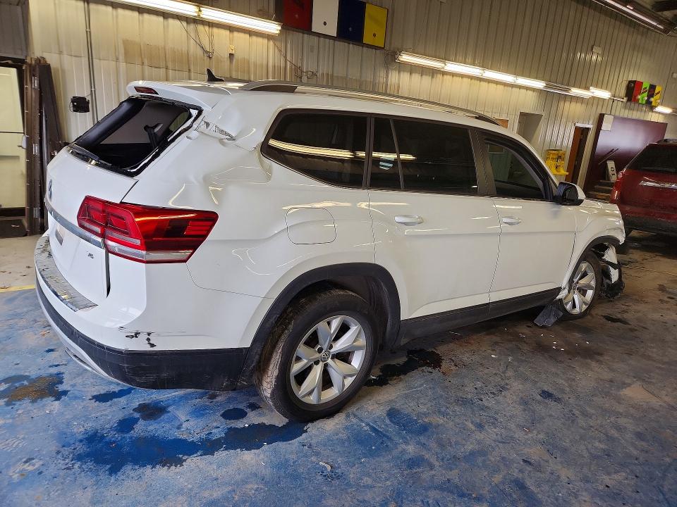 Photo 3 from auction – 2019 VOLKSWAGEN ATLAS with VIN 1V2DR2CA3KC543771