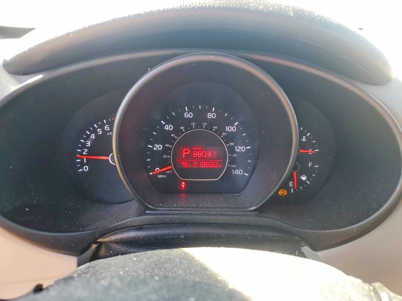 Photo 9 from auction – 2016 KIA SOUL with VIN KNDJP3A55G7820958