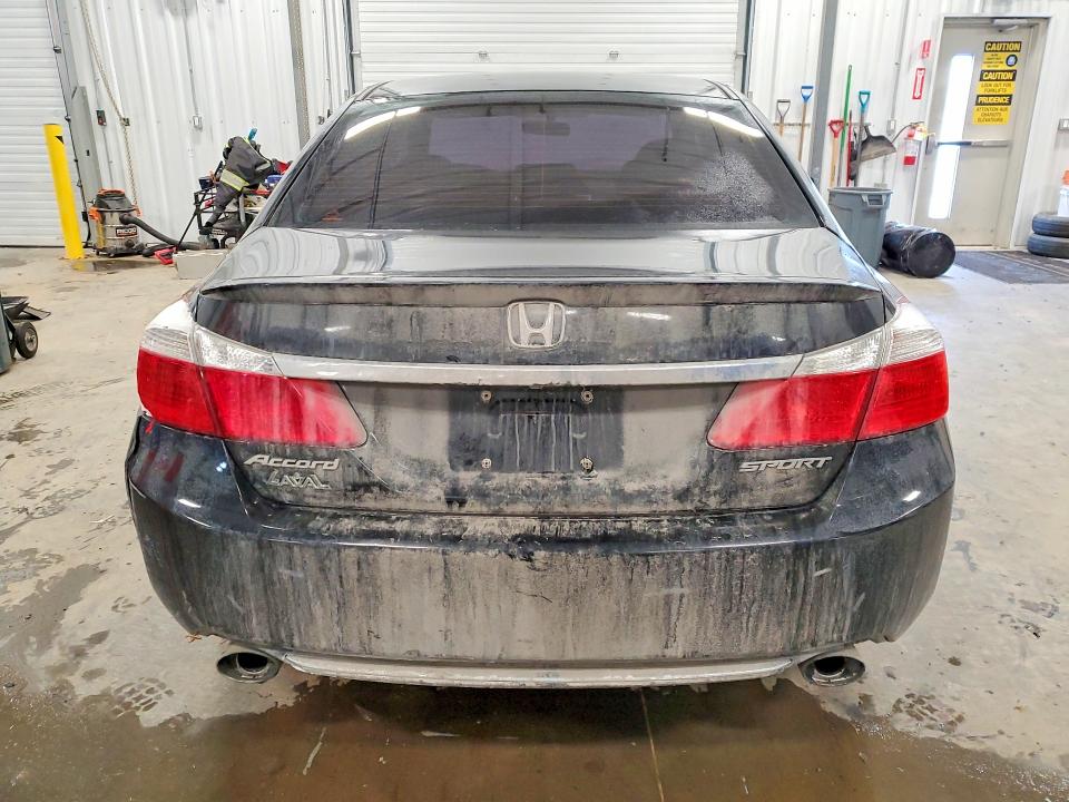 Photo 6 from auction – 2015 HONDA ACCORD with VIN 1HGCR2F59FA800950