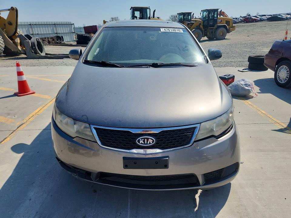 Photo 5 from auction – 2013 KIA FORTE with VIN KNAFU5A23D5656016