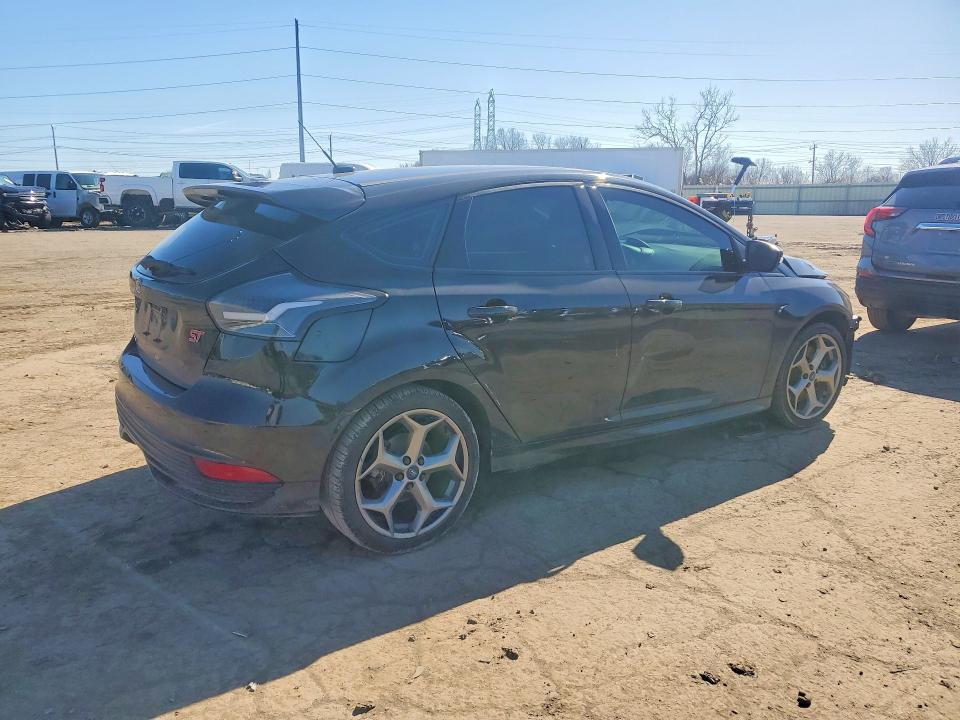 Photo 3 from auction – 2017 FORD FOCUS with VIN 1FADP3L94HL275931