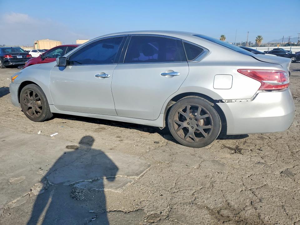 Photo 2 from auction – 2013 NISSAN ALTIMA with VIN 1N4AL3AP7DN524527